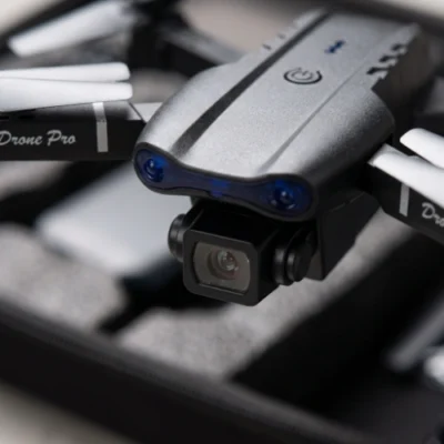 Dron E99 Max sa ekranom – direktan prenos uživo